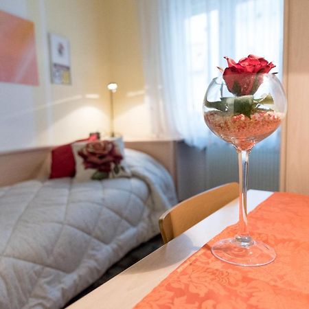 Bed & Breakfast Delle Rose 코넬리아노 외부 사진