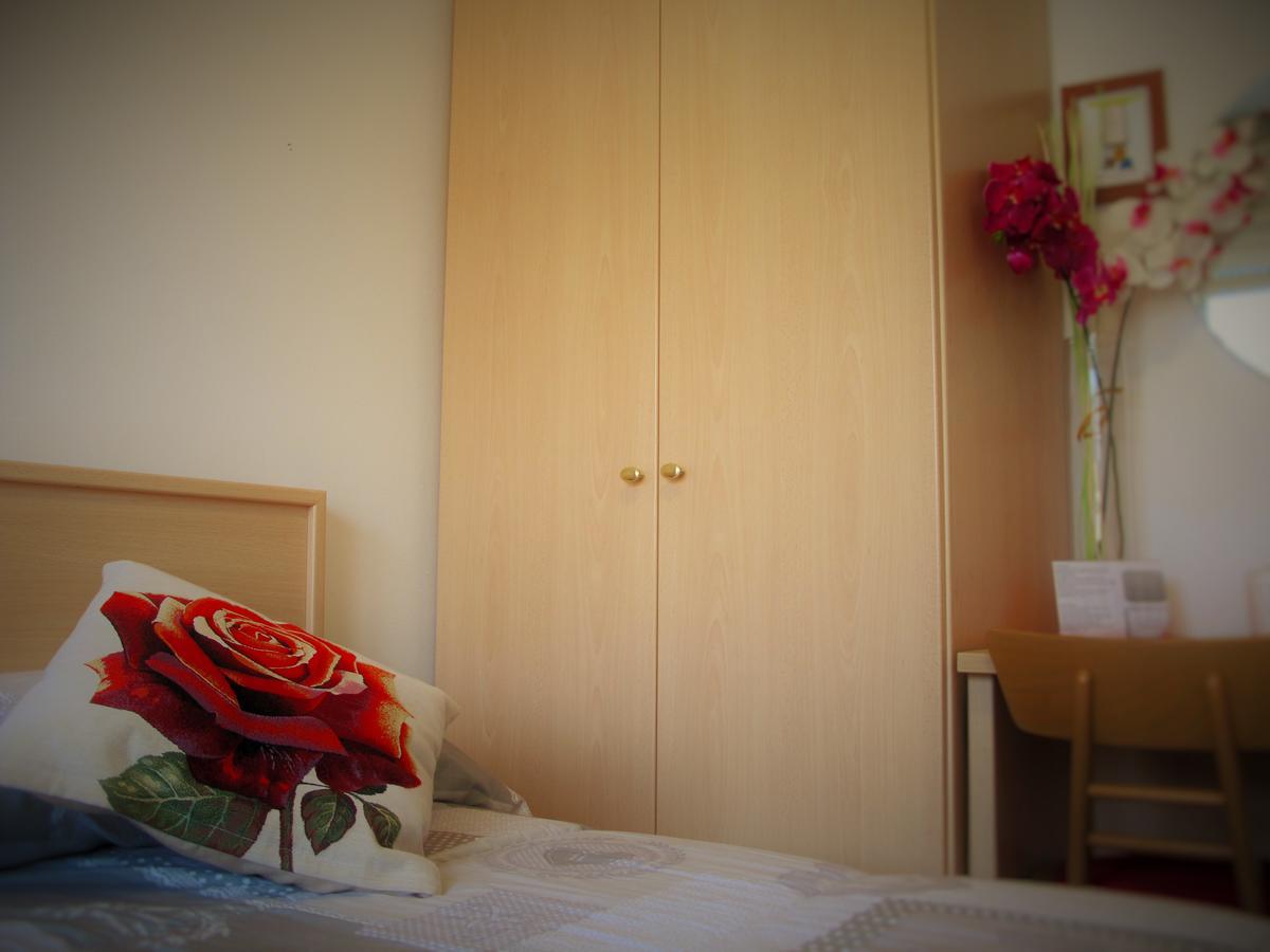 Bed & Breakfast Delle Rose 코넬리아노 외부 사진