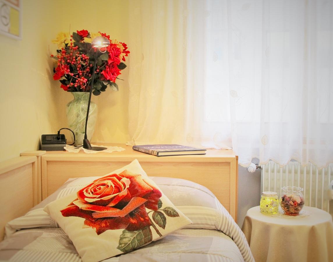 Bed & Breakfast Delle Rose 코넬리아노 외부 사진