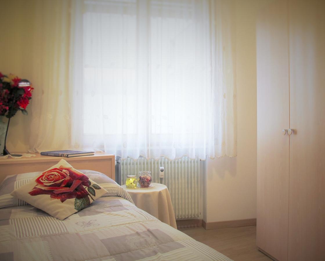 Bed & Breakfast Delle Rose 코넬리아노 외부 사진
