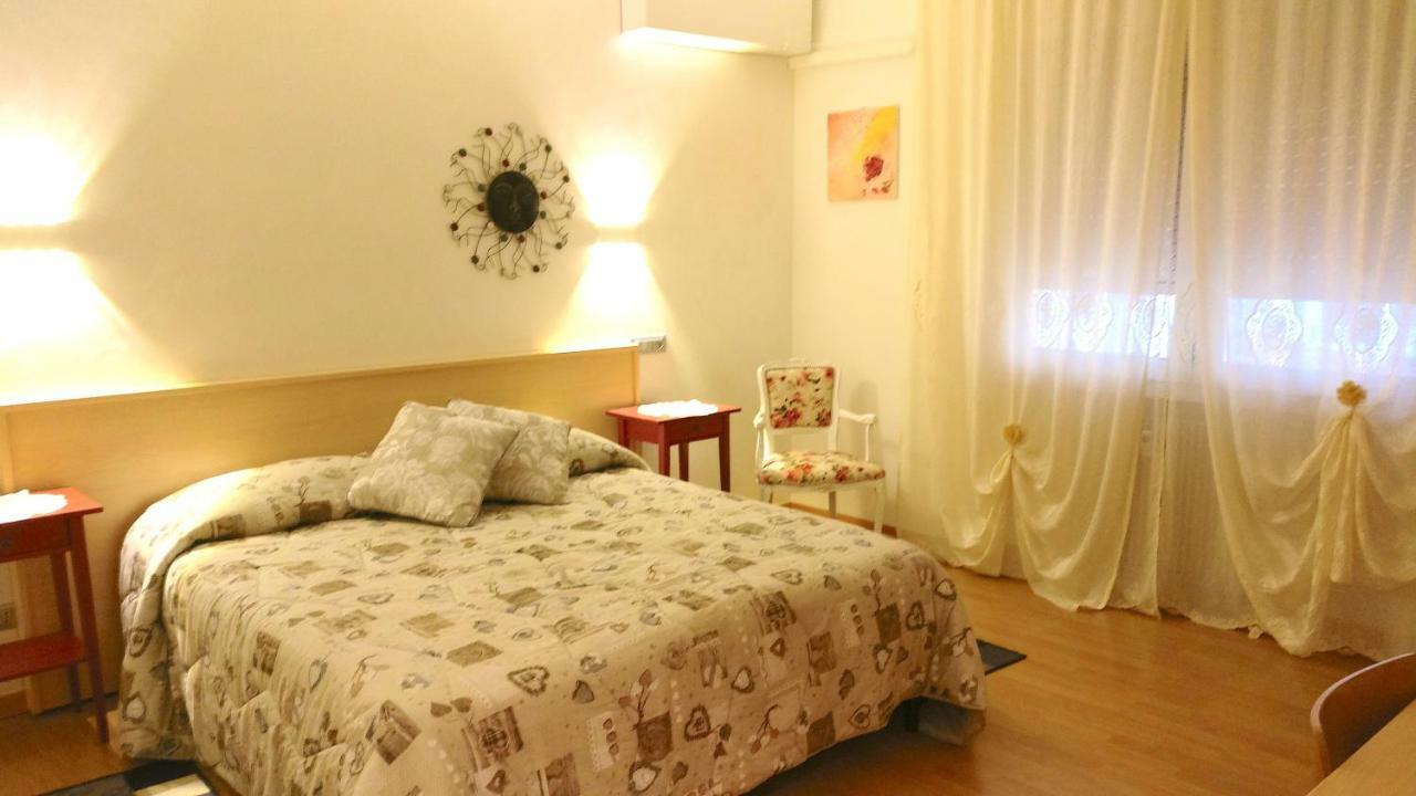 Bed & Breakfast Delle Rose 코넬리아노 외부 사진