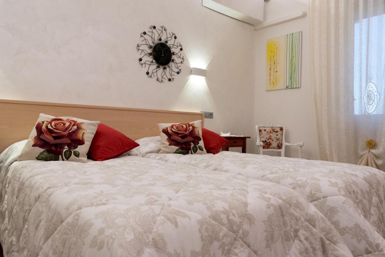 Bed & Breakfast Delle Rose 코넬리아노 외부 사진